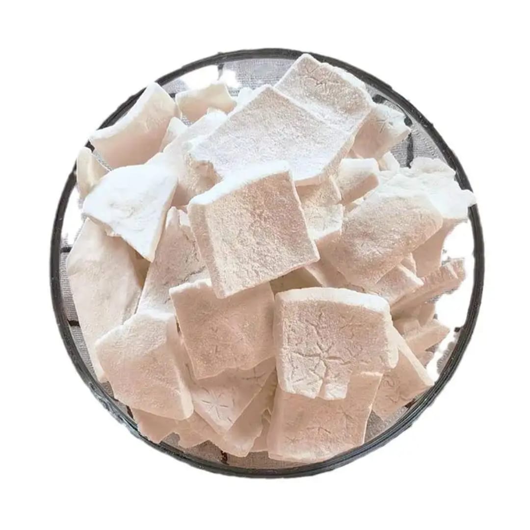 Crispy, Freeze-dried coconut, with no added sugar.