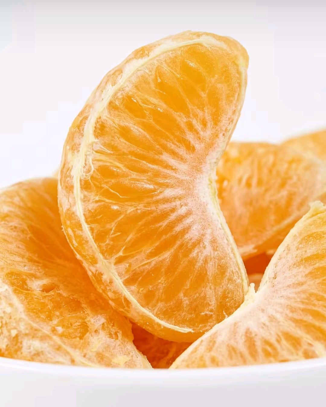Crispy, Freeze-dried clementine, with no added sugar.