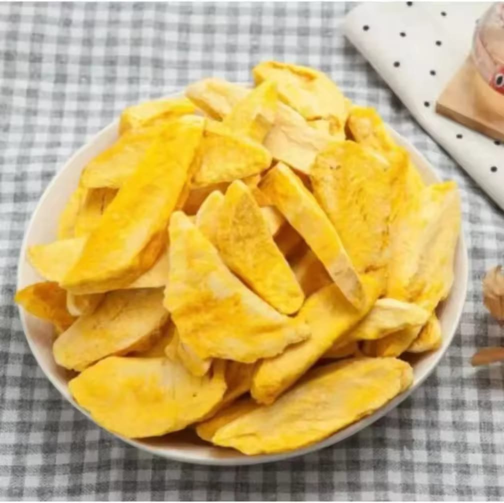 Crispy, freeze-dried mango, with no added sugar.