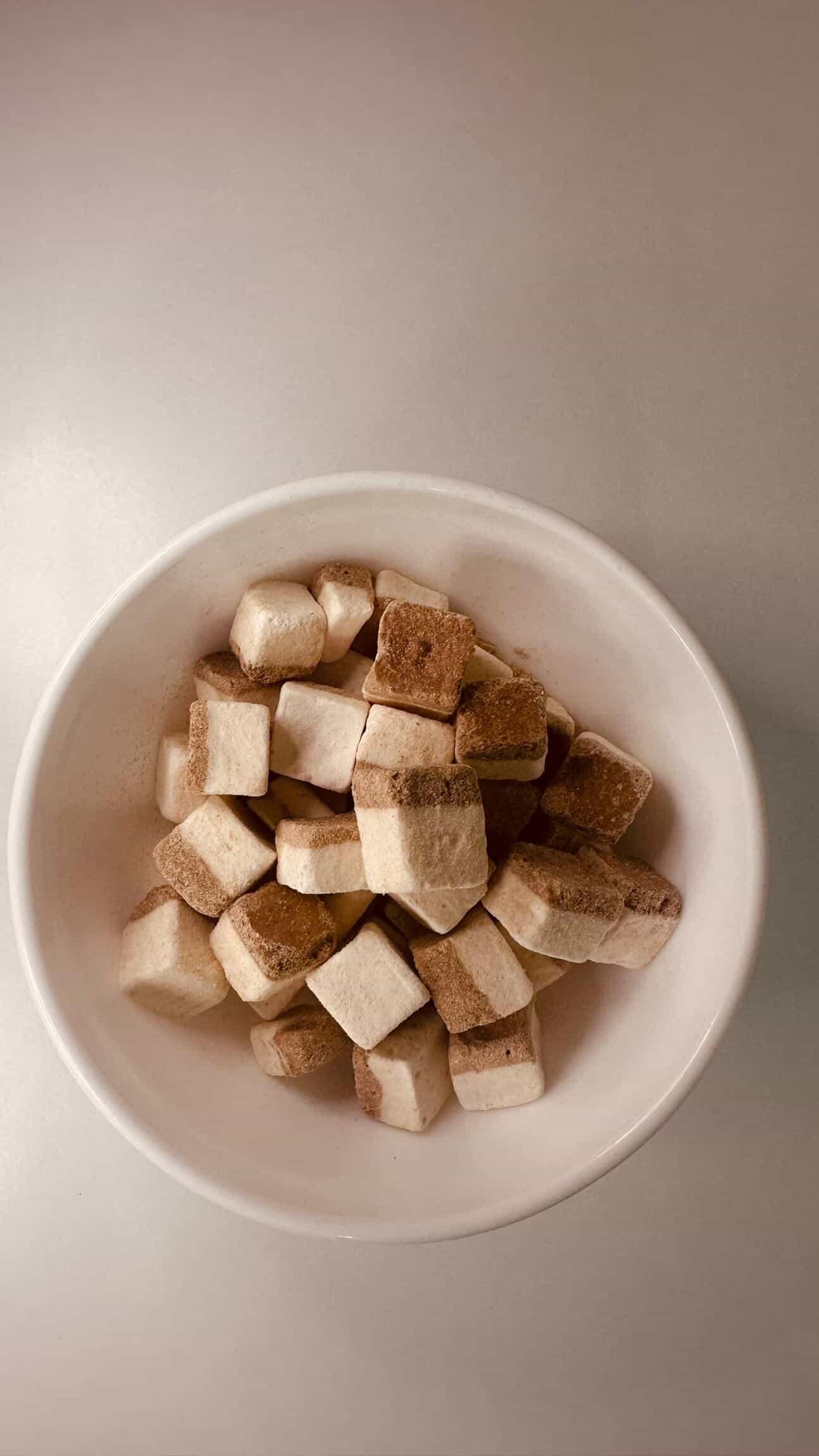 Freeze-dried coconut latte