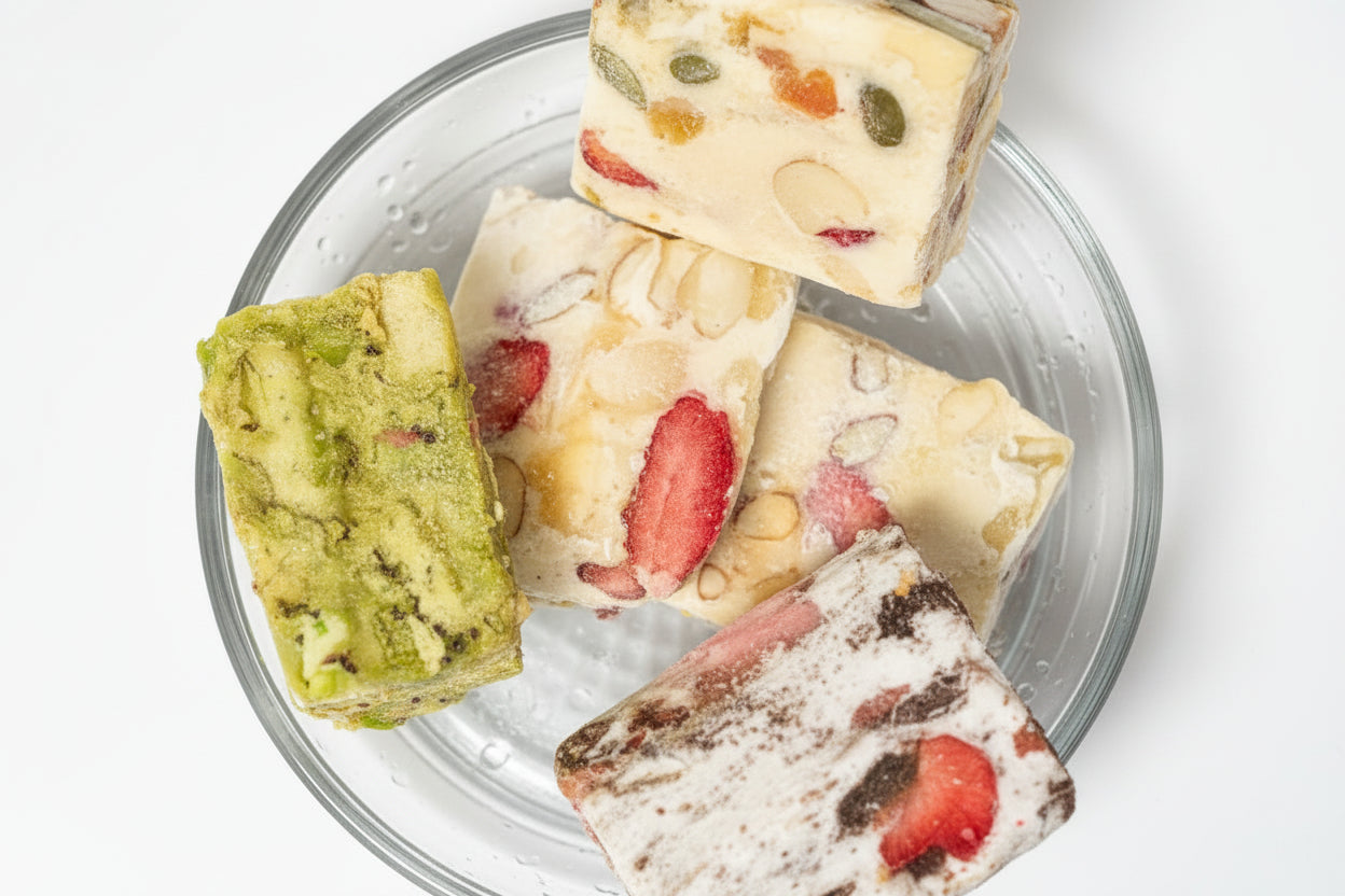 Korean Marshmallow Biscuit with Freeze-Dried Strawberries 5 pices