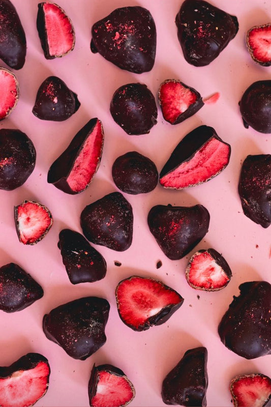 Crunchy freeze-dried strawberries with dipped chocolate