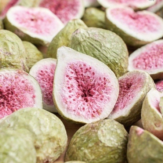 Crispy, Freeze-dried figs, with no additives.